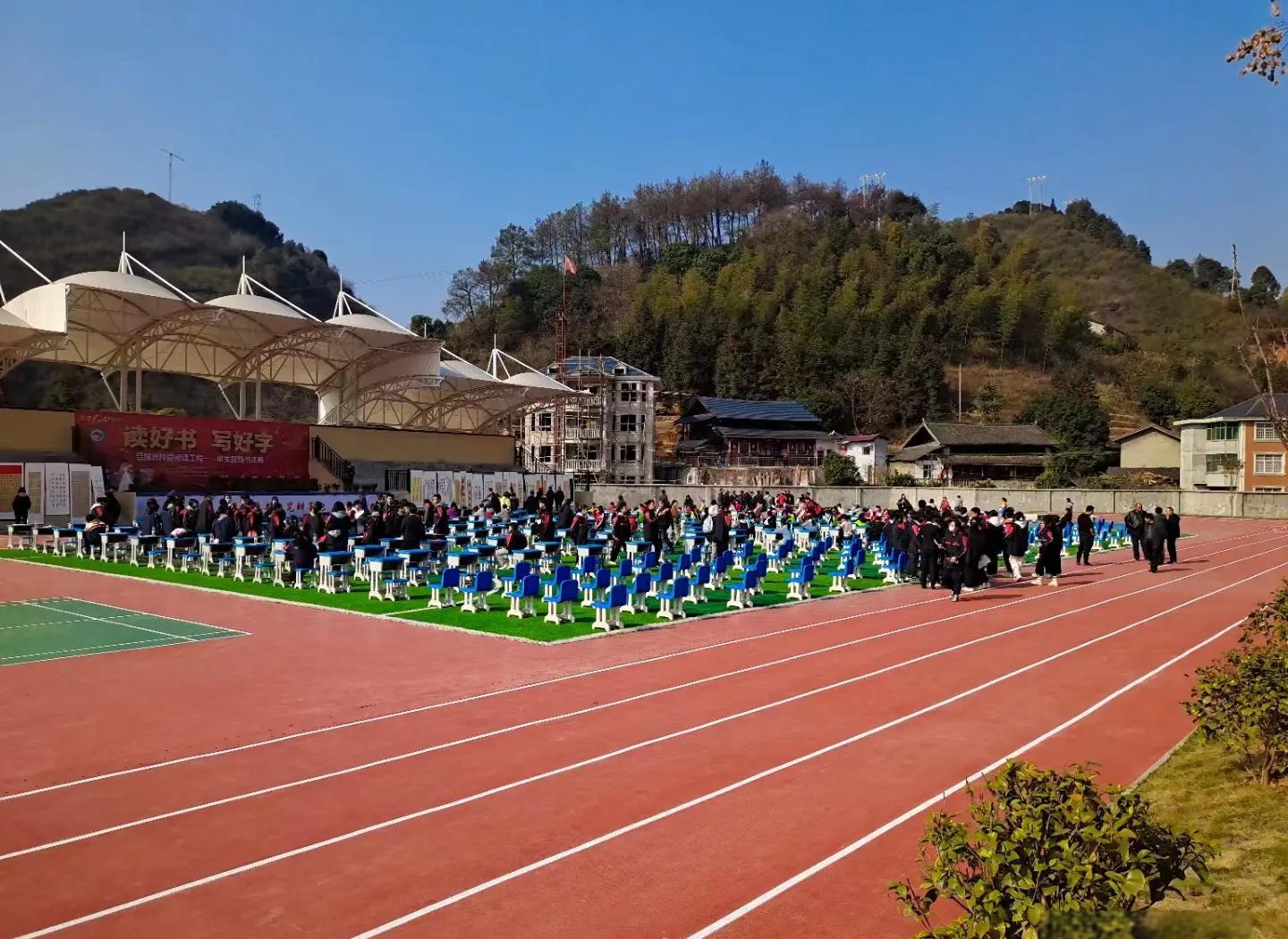 玉林市硅PU学校塑胶跑道 - 价格